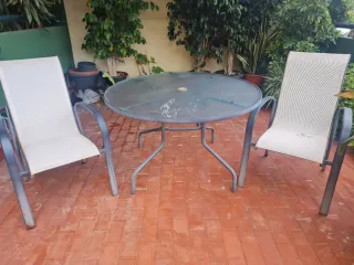 Set terraza Mesa redonda 2 sillas y parasol blanco