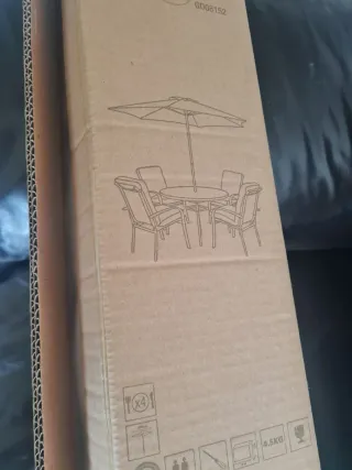 Set terraza Mesa redonda 2 sillas y parasol blanco