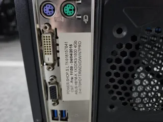 Cajas PC Negra con Placa Base Varios Modelos