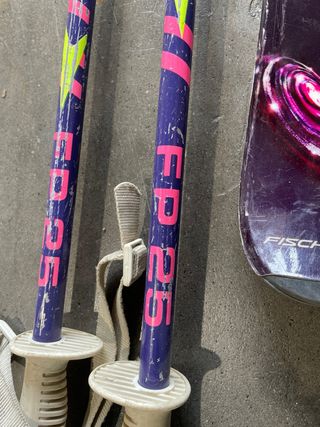 Esquís infantiles Quechua y Fischer