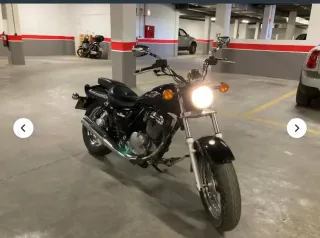 Suzuki Marauder Negra