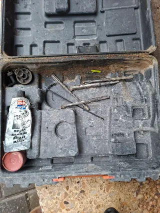 Taladro percutor Black & Decker