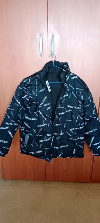 Chaquetón reversible negro y blaco
