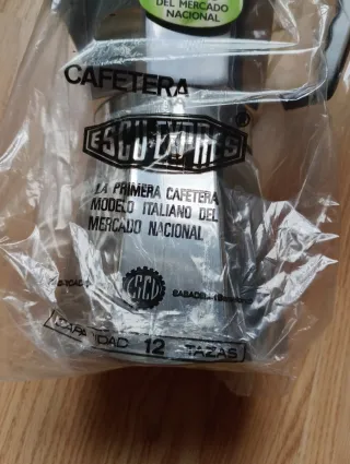 Cafetera Italiana Escu-Expres 12 Tazas