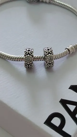 Lote 2 charms separadores Pandora.