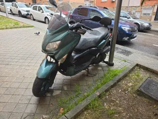 Yamaha Xmax 125 - Año 2012