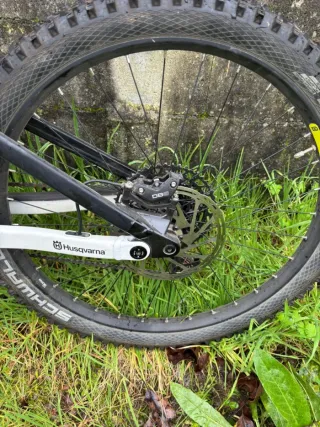 Bicicleta Eléctrica Husqvarna HC2