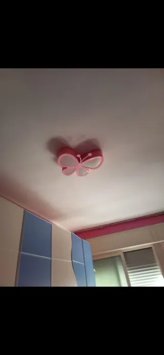 Plafoniera farfalla rosa e bianca