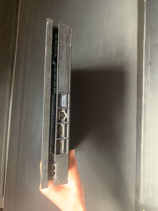 PS4 (PlayStation 4) Nera