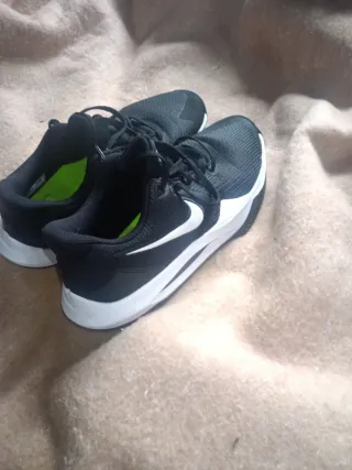 Zapatillas Nike Negras Talla 42.5 usa 9