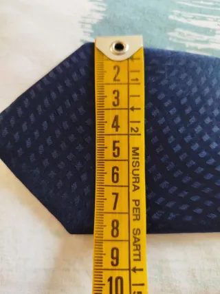 Cravatta Sisley in seta blu