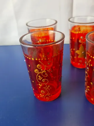 Set 6 bicchieri vintage rossi decorati