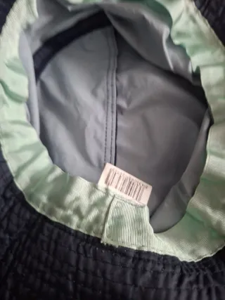 Gorro de lluvia azul