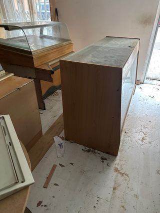 Regalo Vitrina expositora madera y cristal