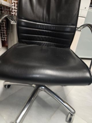 Silla de oficina/escritorio piel negra