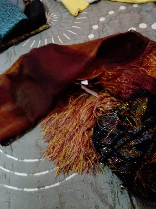 Conjunto bolso, sandalias y fular