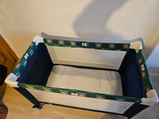 Cuna de viaje plegable con colchón