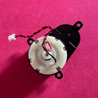 Motor lateral Cecotec Conga Slim 890