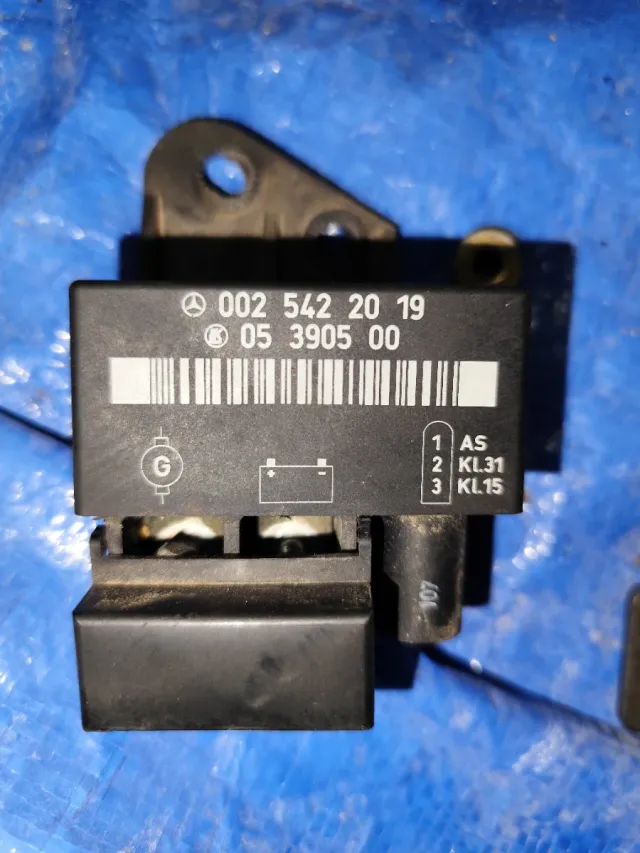 MERC SLK230 KOMPRESSOR Relé Mercedes 002 542 20 19