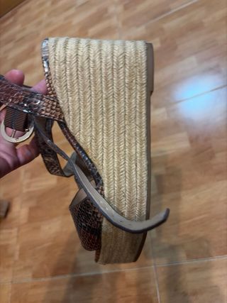 Sandalias Parfois piel serpiente