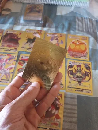 Cartas Pokémon Oro V Max