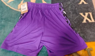 Shorts del Estrella Roja de Belgrado. Talla S