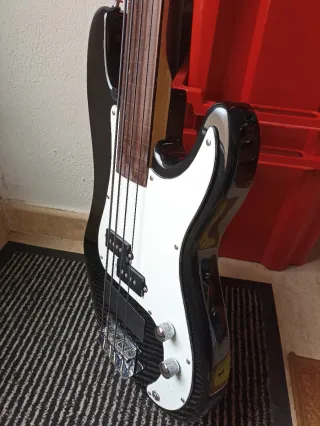 Bajo Eléctrico Fretless