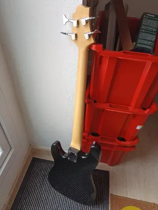 Bajo Eléctrico Fretless