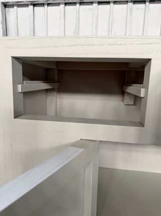 Cómoda de madera maciza