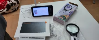 Lote varios: Marco fotos digital y lupa