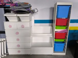 CONJUNTO MUEBLES LIBRERÍA CÓMODA INFANTIL IKEA