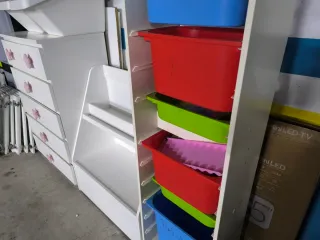 CONJUNTO MUEBLES LIBRERÍA CÓMODA INFANTIL IKEA