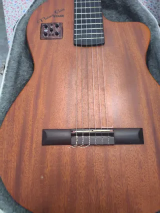 Guitarra prudencio Sáez modelo stage