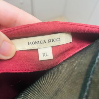 Vestido burdeos elegante manga larga