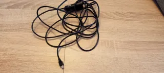 Cargador de coche negro