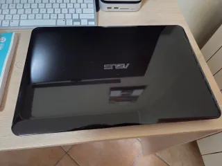 ASUS F555L Notebook Nero