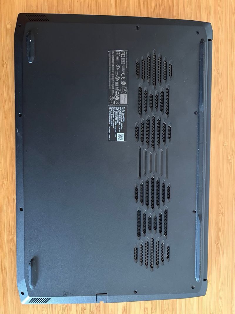 PORTÁTIL GAMING LENOVO IDEAPAD 3 IMPECABLE afbeelding 10