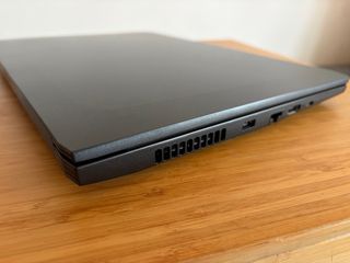 PORTÁTIL GAMING LENOVO IDEAPAD 3 IMPECABLE