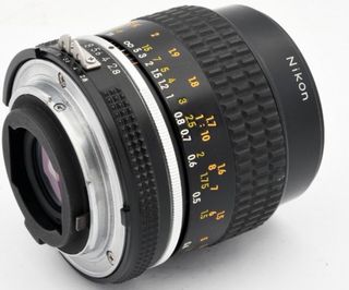 Objetivo Nikkor 55mm f/2.8 AIS Macro