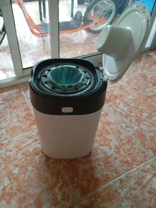 Contenedor de Pañales Tomme Tipee - Antiolor.
