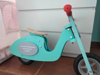 Moto de madera sin pedales para niños