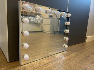 Espejo de pared nuevo