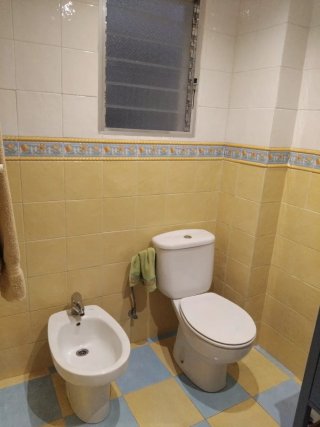 Habitación a alquilar para una chica.