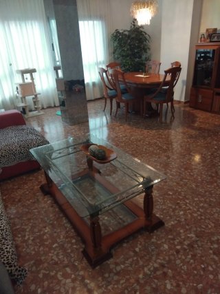 Habitación a alquilar para una chica.