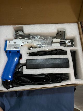 Pistola para hacer alfombras nueva