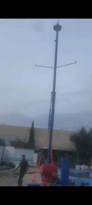 Remolque con martillo grande falgas