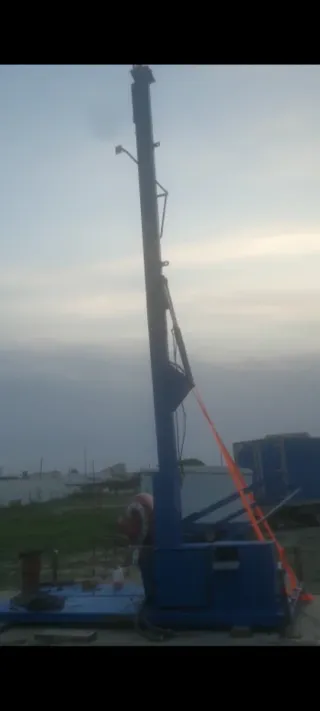 Remolque con martillo grande falgas