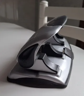 Taladro 4 agujeros REXEL Premium