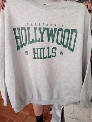 Sudadera Bershka Hollywood Hills Gris