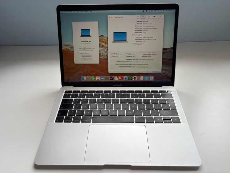 MacBook Air 2019 16GB 128GB Gris Espacial
